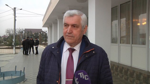 Валерий Стоилаки, Визирський сельский голова.