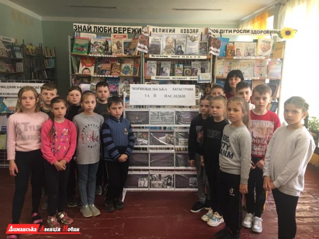 В школьной библиотеке Першотравневого Визирской ОТГ отметили годовщину трагедии на ЧАЭС (фото)