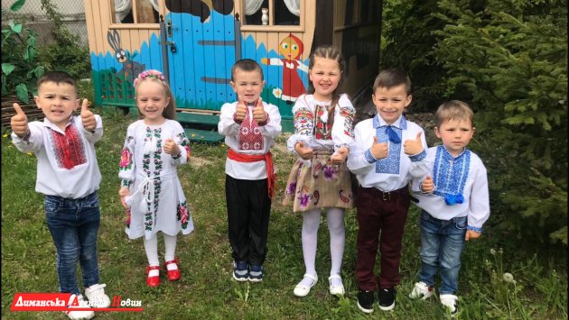 Визирская громада Одесского района присоединилась к празднованию Дня вышиванки (фото)