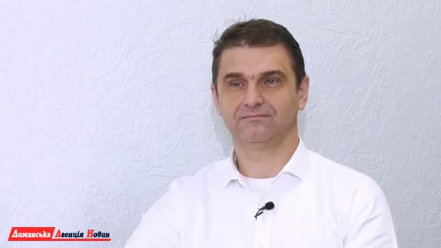 Олександр Чебручан, волонтер з відродження садиби М. Кузнєцова.