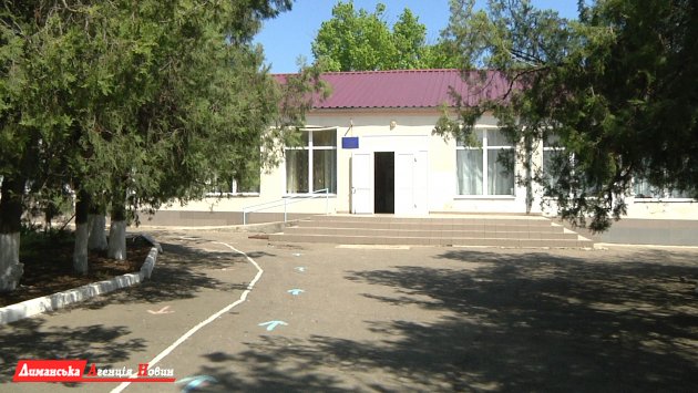 Продолжается ремонт Калиновской гимназии и детского сада Визирской ОТГ (фото)
