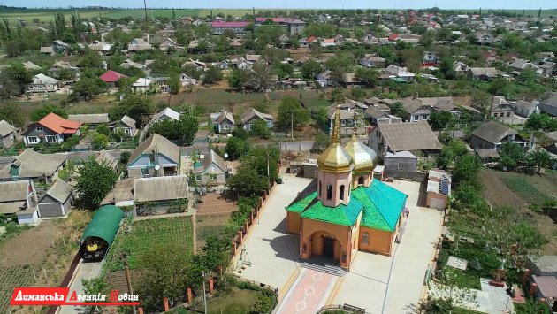 Свято-Николаевский храм в селе Першотравневое Визирской ОТГ отметил 25-летие (фото)