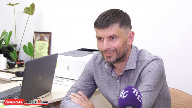 Валерій Дубовенко, провідний спеціаліст управління культури, молоді, спорту та туризму Красносільської сільської ради.
