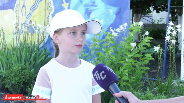 Єлизавета Шеремета, учасниця легкоатлетичної естафети.