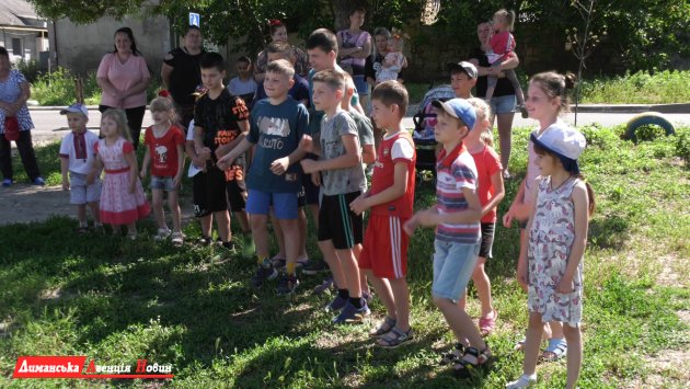 В Иличанке Красносельской ОТГ прошел детский праздник (фото)