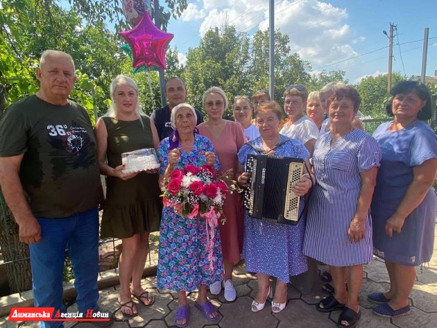 Красносільська ОТГ: вчора 95-річна жителька Переможного відсвяткувала ювілей (фоторепортаж)