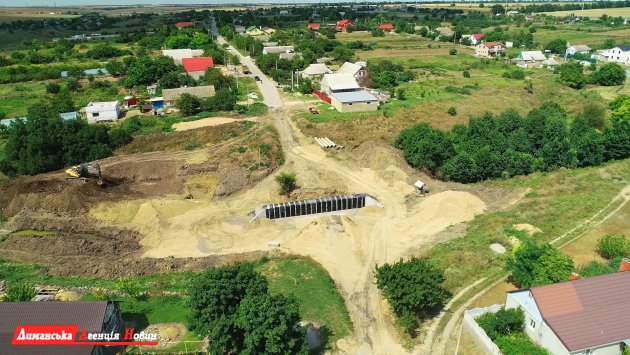В селе Визирка Одесского района начался первый этап строительства канализации (фото)