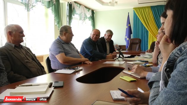 Представники Коблівської та Визирської ОТГ обговорили на засіданні співробітництво двох громад (фото)
