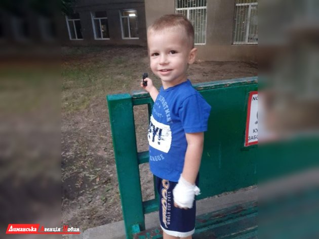 Визирская ОТГ: онкобольной мальчик из Любополя нуждается в помощи (фото)