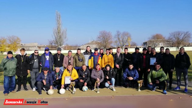 В пгт Доброслав Одесского района футбольный сезон 2021 года был завершен (фото)