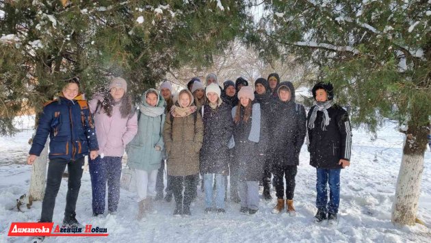 Ученики Красносельского лицея Одесского района радостно провели зимний день (фотофакт)