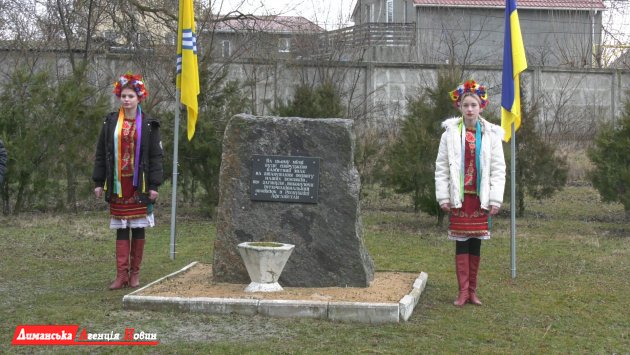 У Красносілці вшанували пам’ять учасників бойових дій на території інших держав (фото)