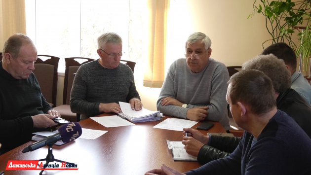 Перераспределение бюджетных средств: в Визирском сельсовете состоялась внеочередная сессия (фото)