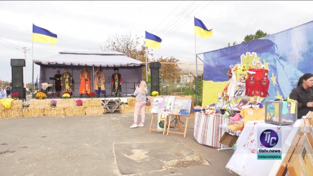 В Красносельской ОТГ состоялся благотворительный аукцион: вырученные средства передадут в ВСУ (фото)