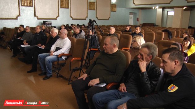 На сессии Визирского сельсовета обсуждали переименование Першотравневого (фото)