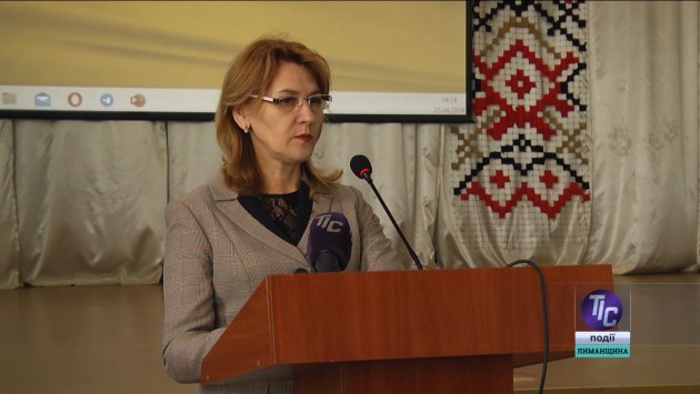 Валентина Харламбова, начальник відділу освіти, молоді та спорту Визирської сільради.