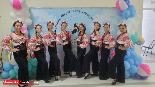 Танцевальные коллективы из Визирской громады получили награды на конкурсе «Танец у моря» (фото)