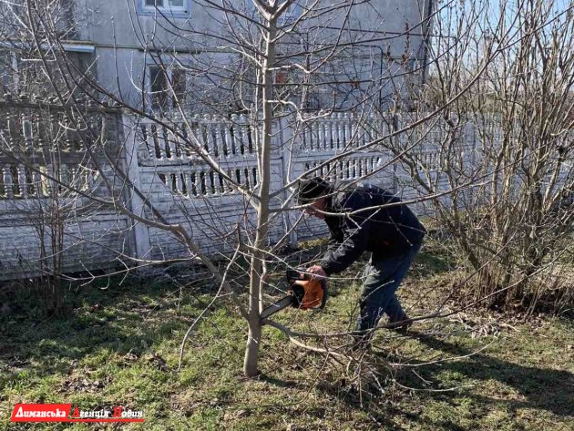 В Визирской громаде начали подготовку к весенним работам по благоустройству (фото)