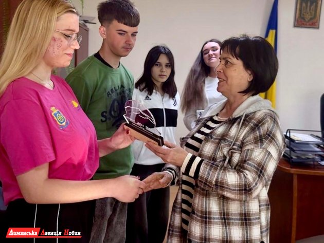Молодіжну раду Визирської СТГ відзначено подякою за активність у молодіжній політиці (фото)