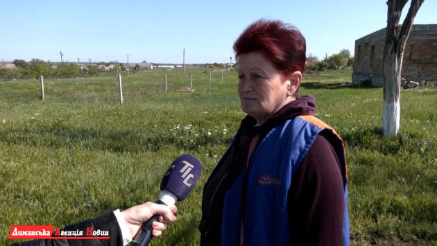 Галина, живе у селі Зоря Труда.
