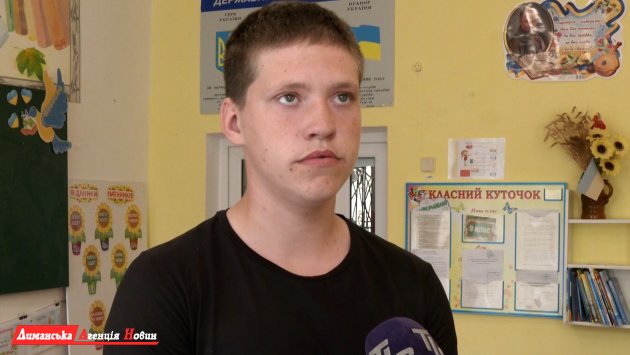 Александр Мельник, участник роя «Незламні» Калиновской гимназии.