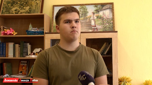Андрей Обоянов, участник роя «Незламні» Калиновской гимназии.