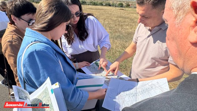 У Визирській СТГ обговорили можливість будівництва житлової забудови для переселенців із Соледарської громади (фото)