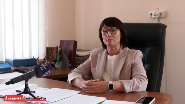 Ліна Буряковська, головний спеціаліст з питань економіки, перспективного розвитку територій, інвестицій та міжнародного співробітництва Визирської сільради.