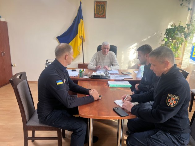 У Визирській СТГ представили офіцера-рятувальника громади
