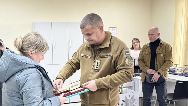 У Причорноморському посмертно нагородили військового Владислава Павлюченка (фото)