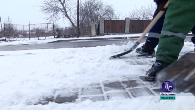 Испытание гололедом: как КП «Визирське джерело» боролось с последствиями непогоды (фото)