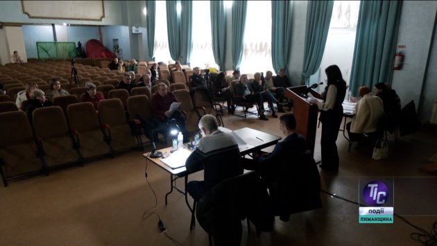 Підсумки сесії Визирської сільради: нова символіка громади, безпека та благоустрій сіл (фото)