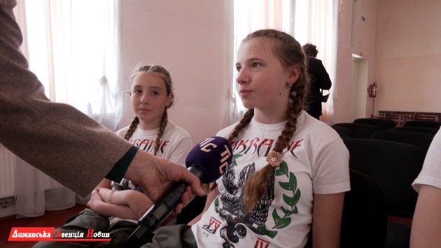 Аріна Рошка, учасниця рою «Соколи» Причорноморського ліцею.