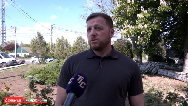 Вадим Рошка, керівник відділу ЖКГ, взаємодії з правоохоронними органами, НС та оборонної роботи Визирської сільради.