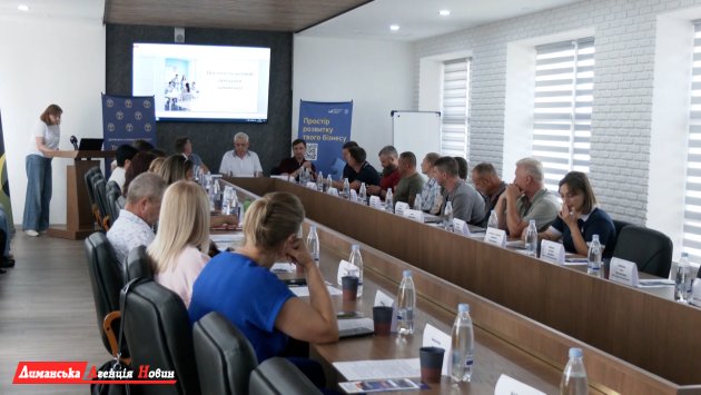 Гранти для ветеранів: у Визирці відбулася зустріч із фахівцями Одеського обласного центру зайнятості (фото)