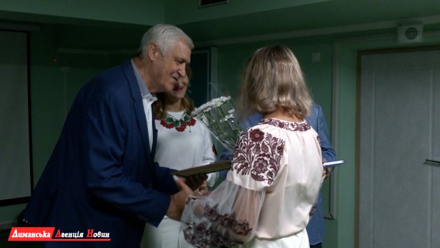 До Дня вчителя: у Визирській громаді привітали освітян із професійним святом (фото)
